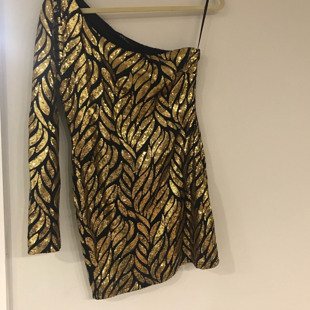 Gold-black sequin one sleeve mini
